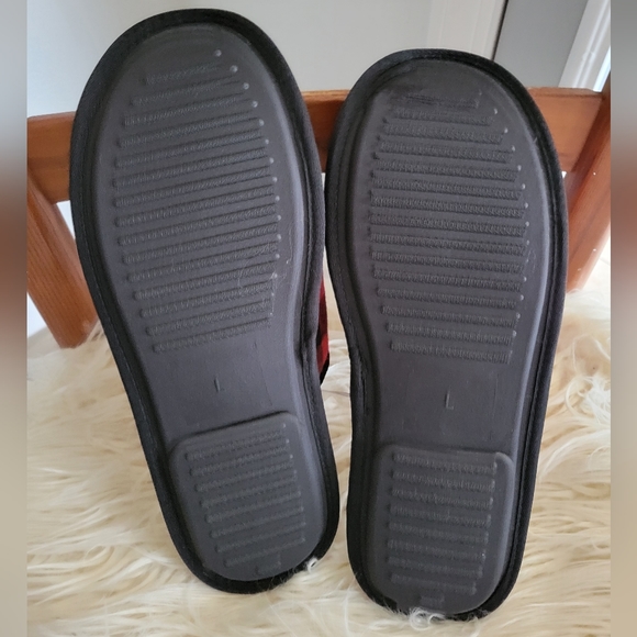 Nordstrom Rack Men's Buffalo Plaid Slide Slippers - Picture 3 of 4